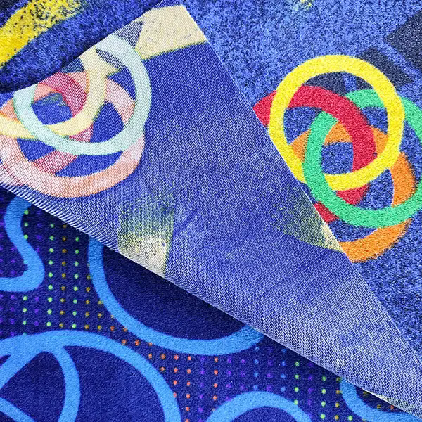 Wie wählt man bedruckte Busstoffe für die Innenausstattung von Transportmitteln aus?